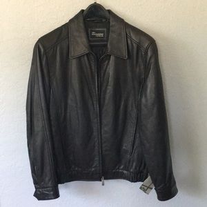 Classic Men’s Leather Jacket NWT